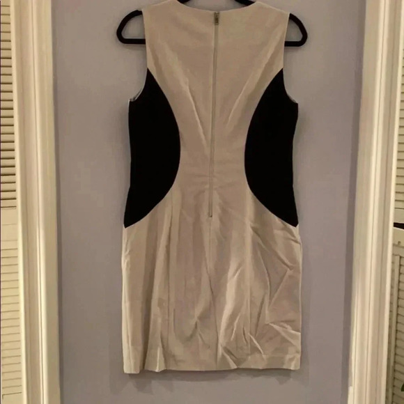 Andrew Marc Sheath Sleeveless Illusion Dress Black and Tan/Light Grey Size 8 - Picture 3 of 9
